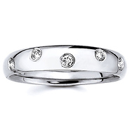 14K White Gold 0.09ctw Diamond Starlight Band