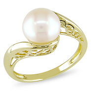 10K Yellow Gold White Freshwater Pearl Fashion Ring